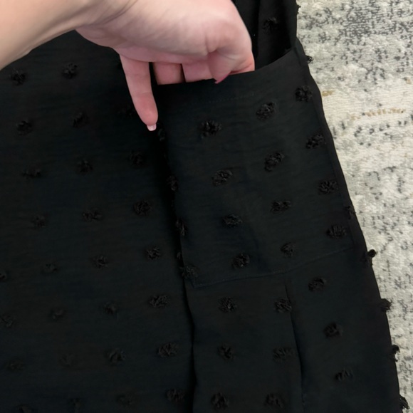 Like 🆕 Swiss polka dot v-neck breezy fit pocketed black beach cover up dress - Picture 7 of 11